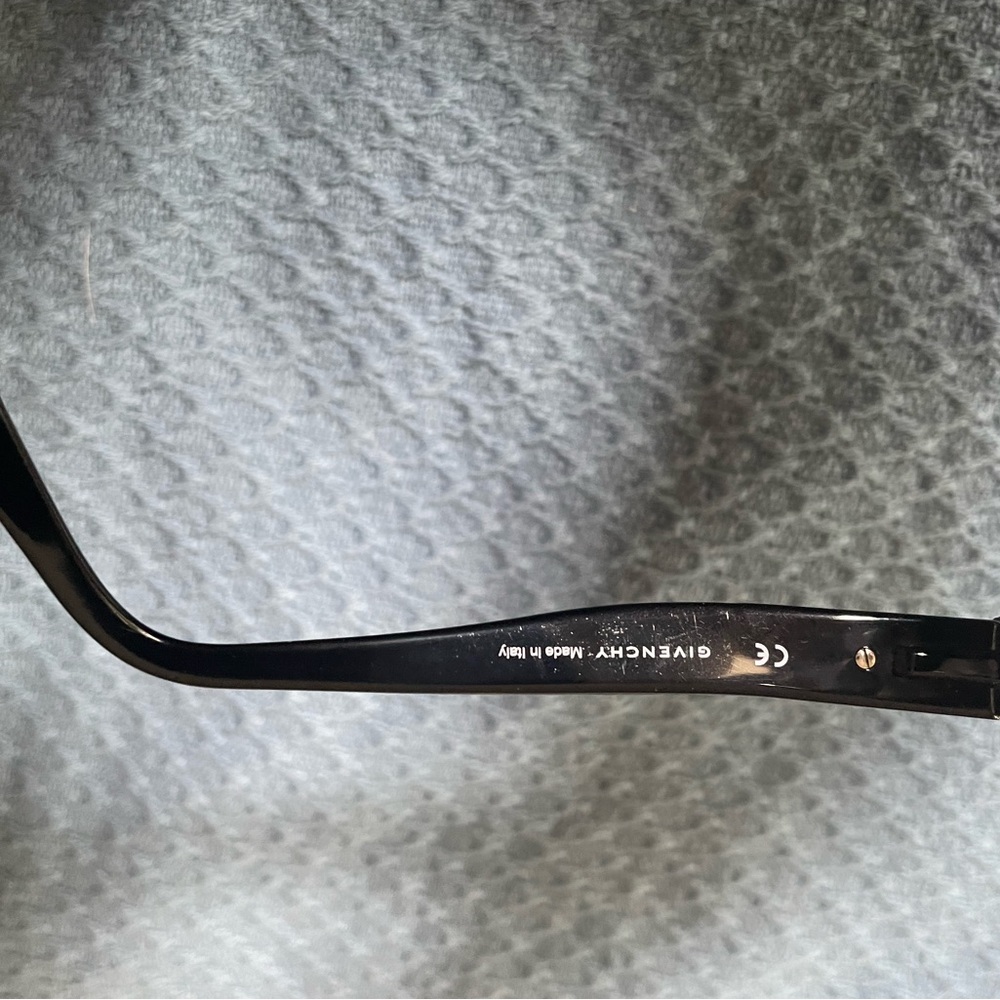 Givenchy Frames - image 6